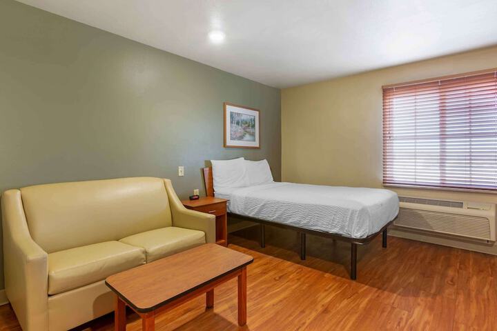 Studio with Double Bed (10 of 16)