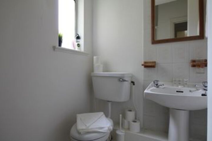 Room 2 of 11