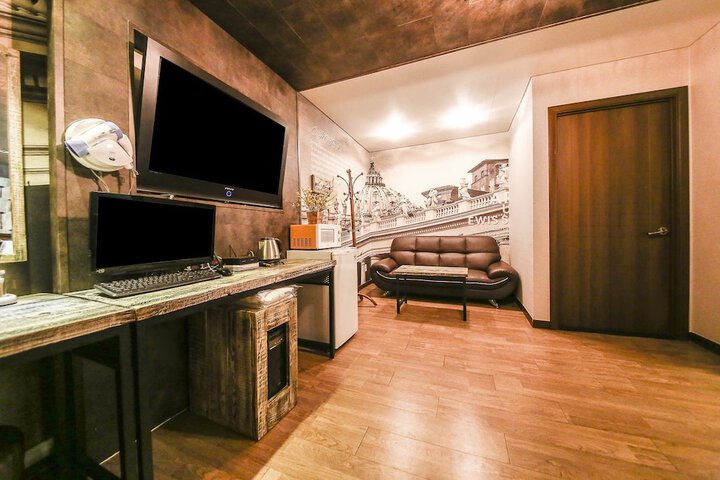 Room 19 of 49