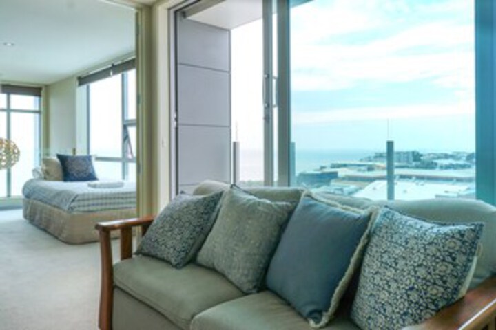 Room 6 of 26