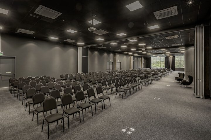 Ballroom/Hall 38 of 41