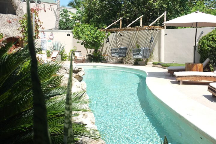 Pool 68 of 89