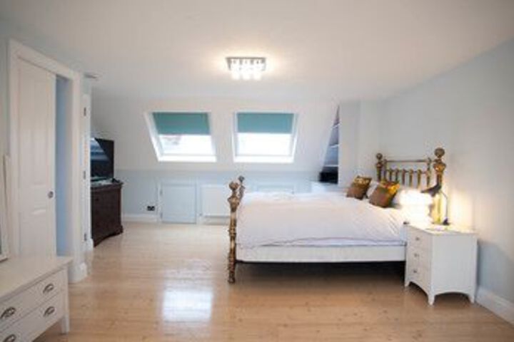Room 16 of 29