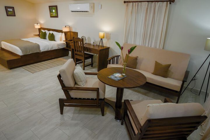 Roaring River Resort
