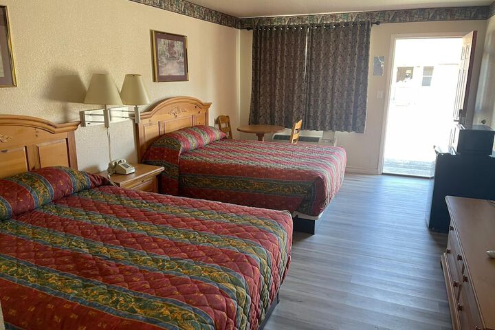 Room 13 of 61
