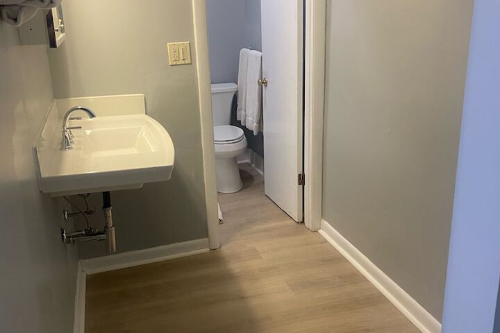 Room 133 of 205