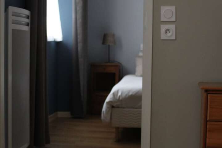 Room 10 of 60