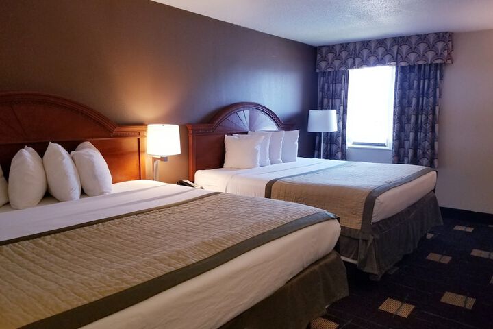 2 Double Beds (1 of 2)