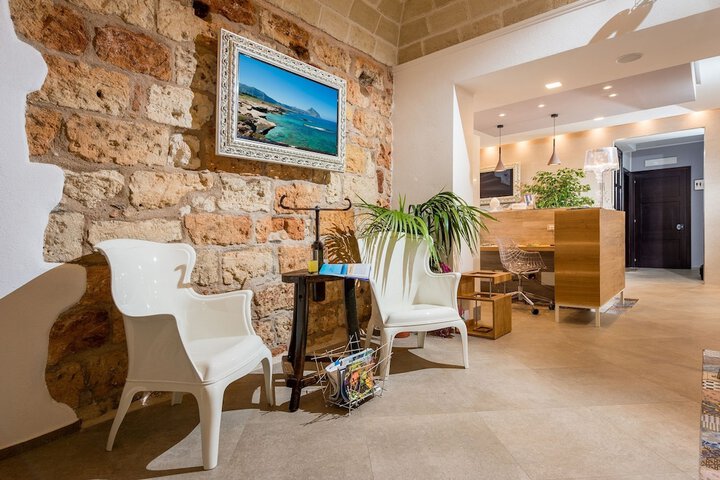 Hotel Interior 7 of 46