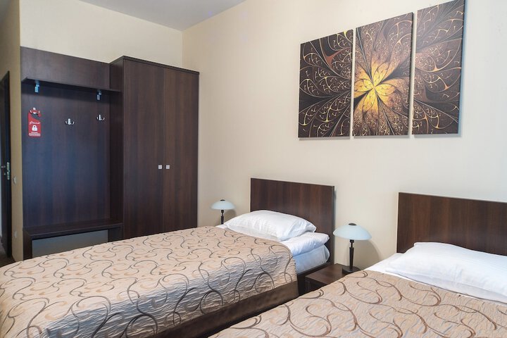 Room 5 of 47