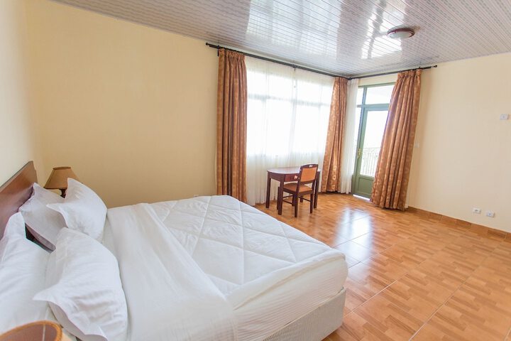 Room 8 of 44