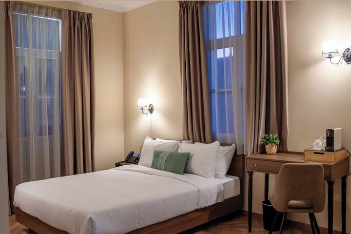 Room 47 of 115