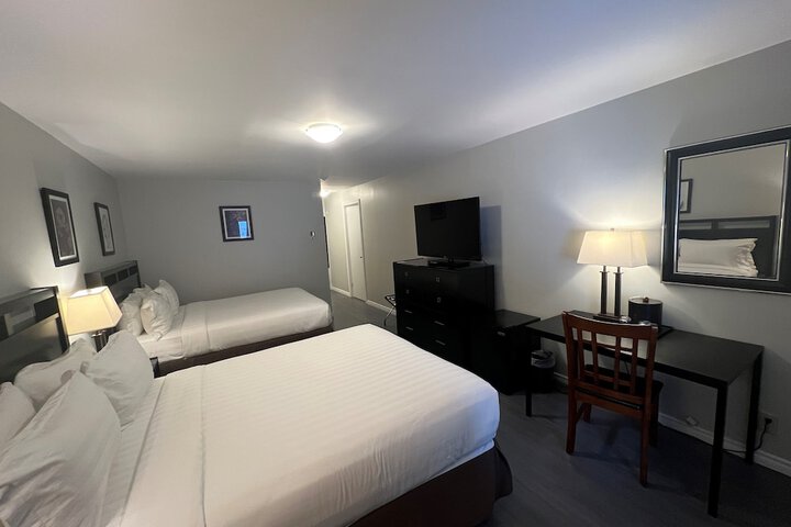 Room 28 of 151