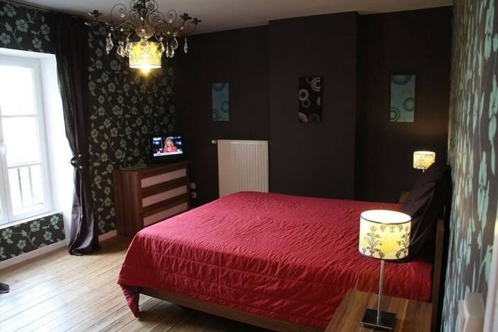 Room 9 of 193