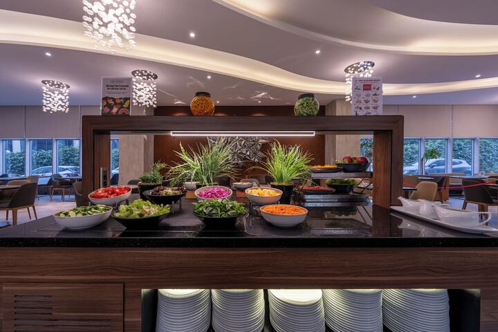 Breakfast buffet
