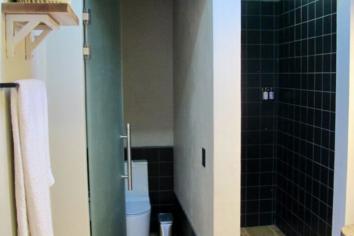 Room 35 of 41