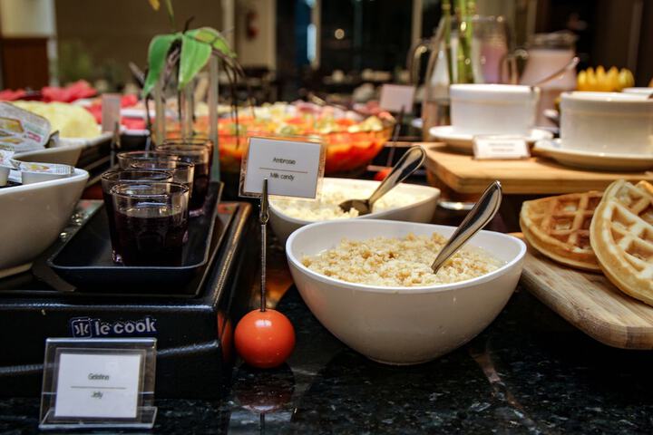 Breakfast area