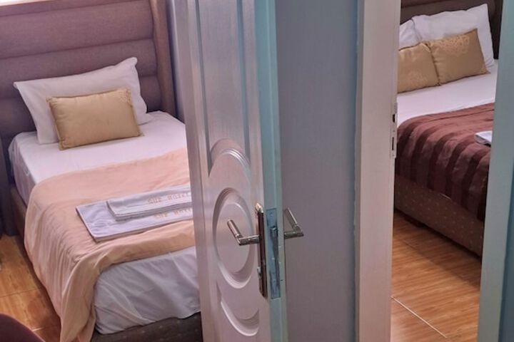Room 6 of 29