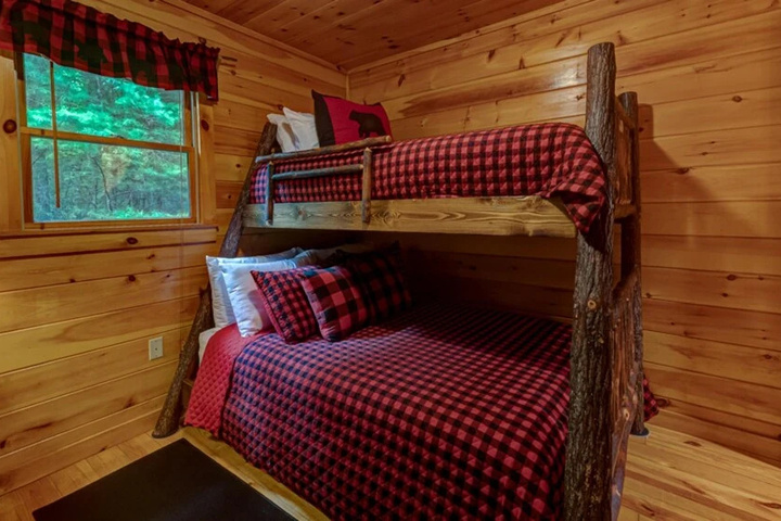 Room 5 of 25