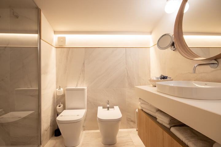 Clean Restrooms