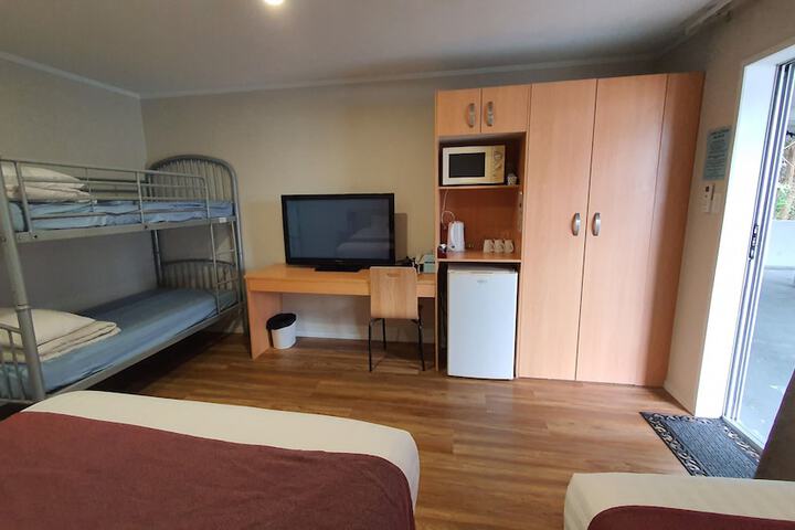 Room 9 of 44