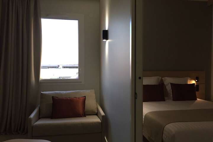 Room 4 of 56