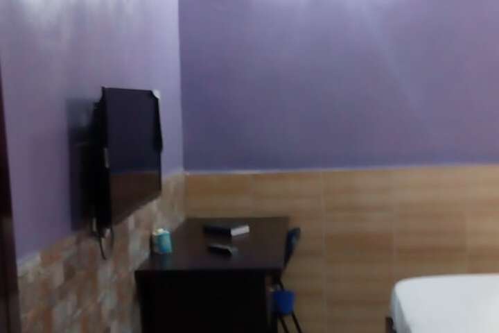 Room 15 of 42