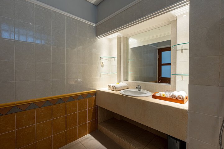Bath Photo