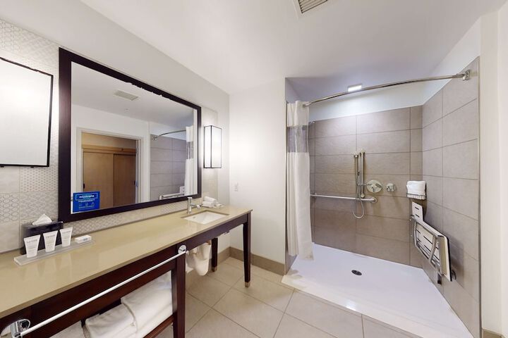 Bathroom shower