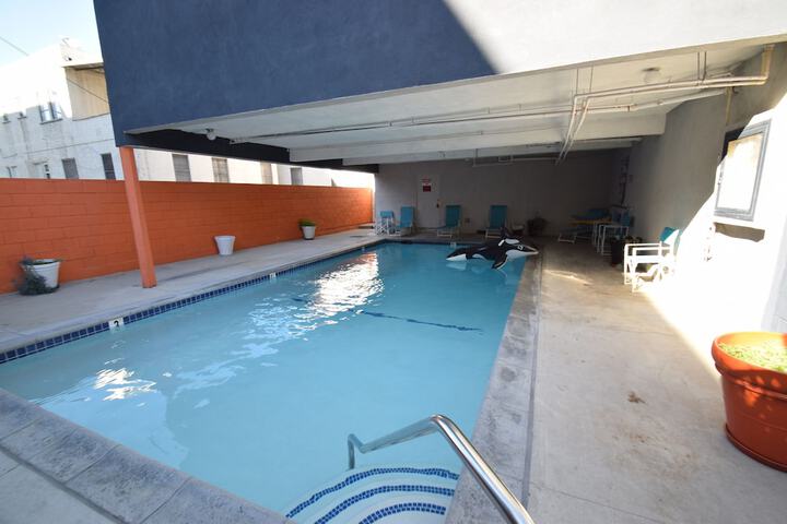 Pool 20 of 30