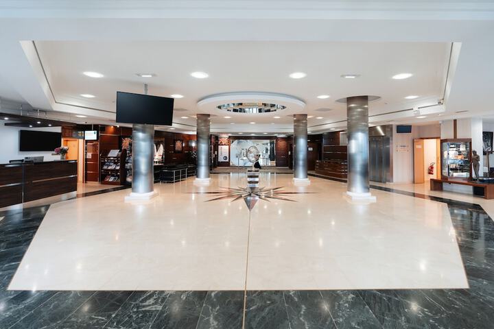 Hotel Interior 4 of 155