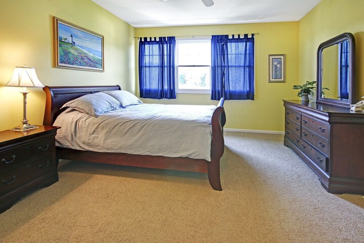 Room 6 of 22