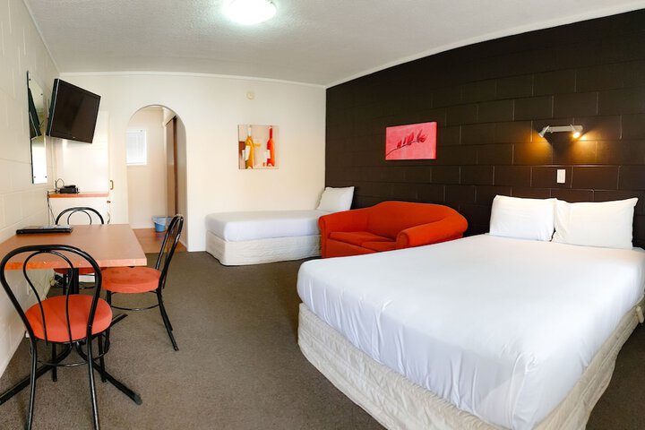 Room 6 of 41