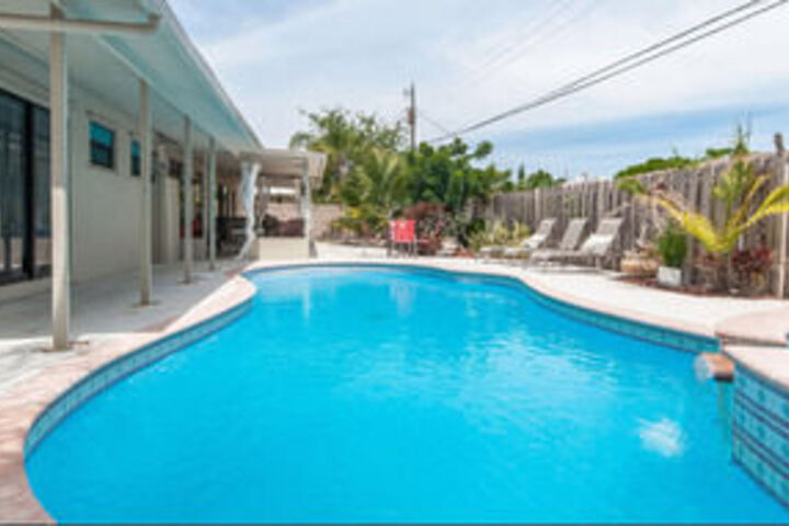 Pool 376 of 524