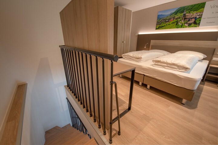 Room 34 of 172
