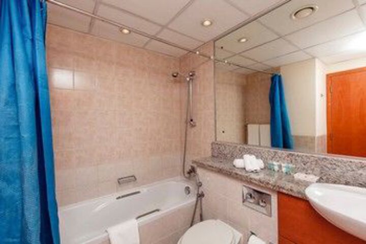 Room 6 of 41