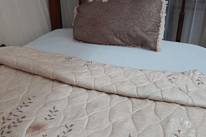 Room 3 of 20