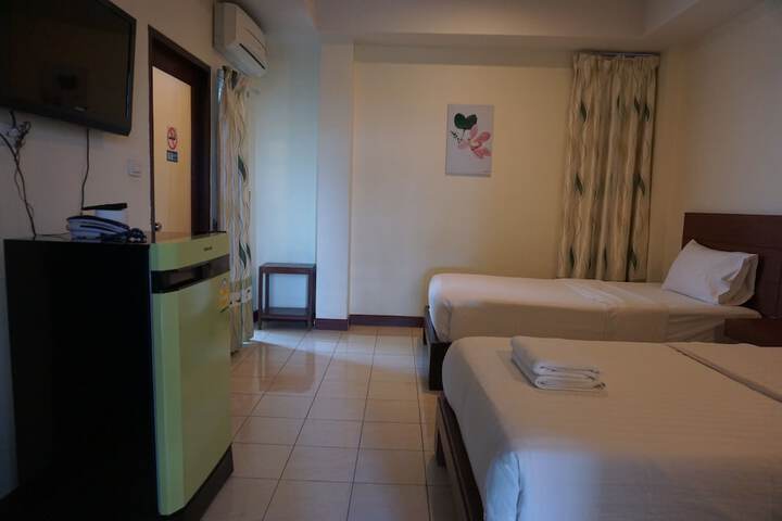 Room 10 of 46