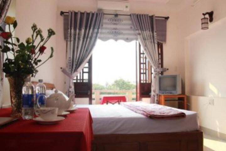 Lakeside Homestay