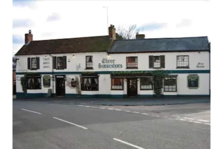 The Three Horseshoes - Inn in Milton Keynes