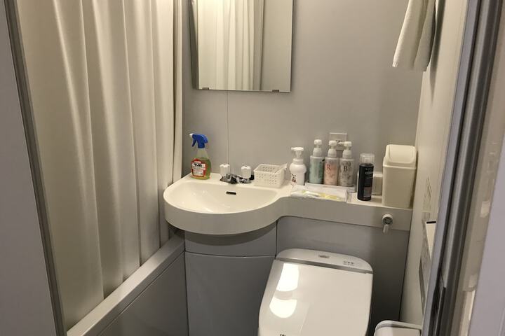 Room 27 of 54