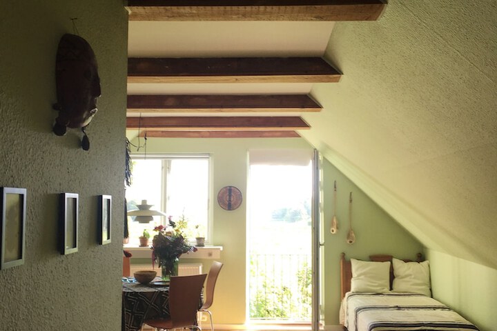 Room 2 of 45