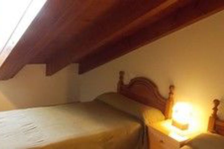 Room 17 of 68