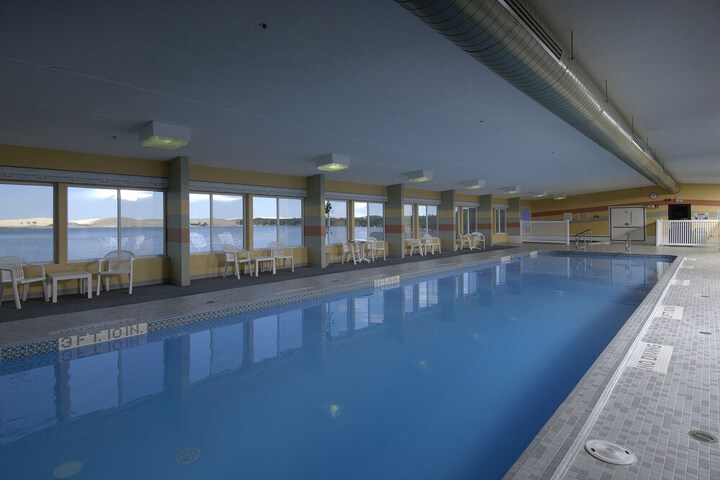 Pool 32 of 66