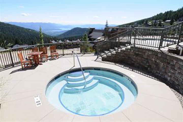 Pool 14 of 26