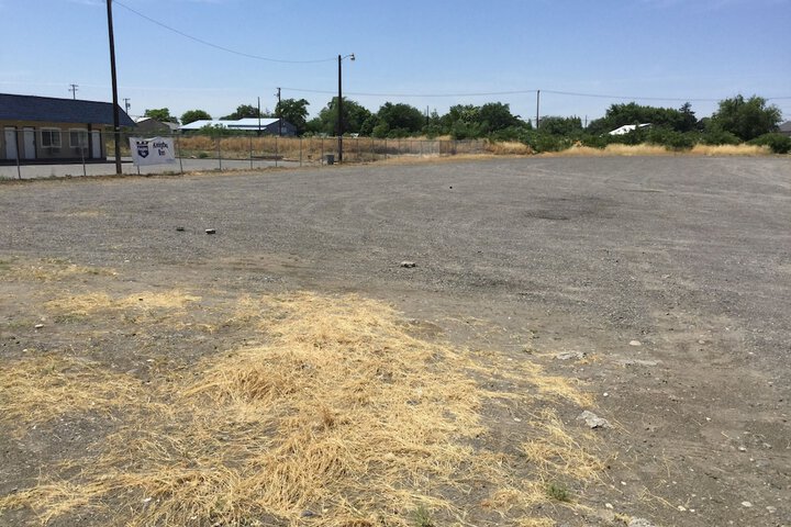 Property Grounds 32 of 47