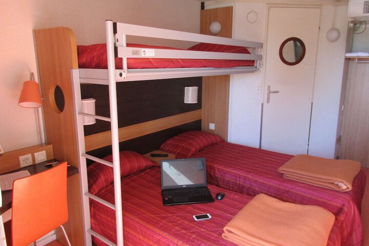Room 26 of 43