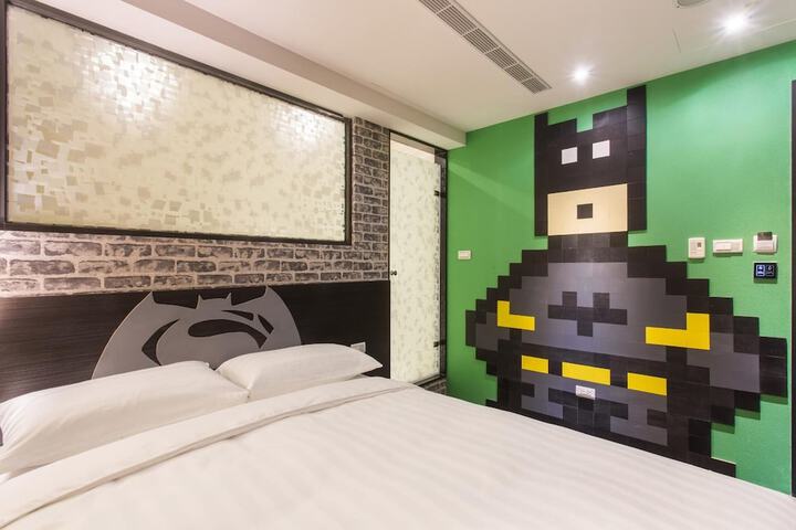 Room 18 of 35