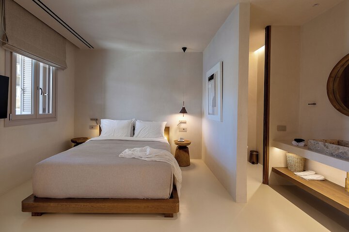 Room 9 of 45