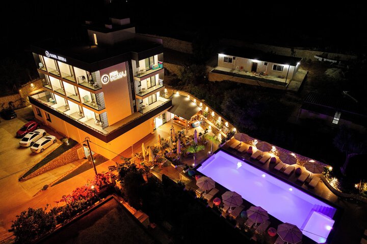 Hotel 140 of 146